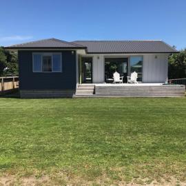 Hosts on the Coast Given Getaway