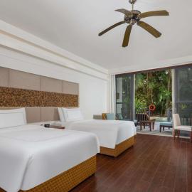 Swissôtel & Spa Sanya Yalong Bay Enjoy a 20-minute massage session, hotel u gradu 'Sanya'