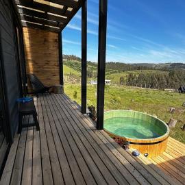 Thenca Lodge - increíble vista panorámica y hottub privado, hotel u gradu 'Licancheo'