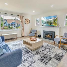 Spacious Comfy Home 2br, 2ba - 9 min to Tacoma Dome โรงแรมในทาโคมา