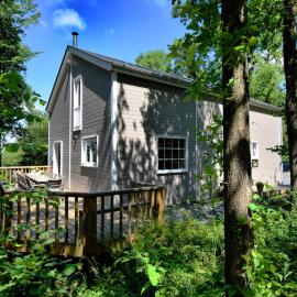 Cozy chalet with sauna, hotel v destinácii Biron