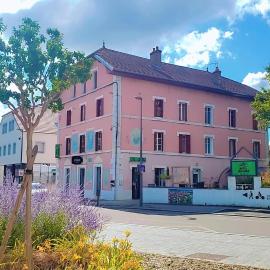 Hôtel JurJura, hotell i Dole