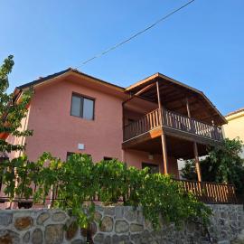 Uludağ Tatil Evleri & Villa Şirin，Soğukpınar的飯店