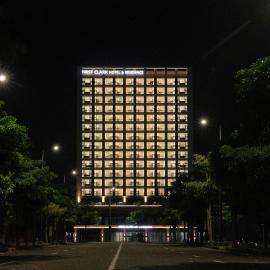 The First Clark Hotel and Residence，Pampang的飯店