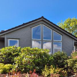 Beautiful Home In Bjørøyhamn With House Sea View