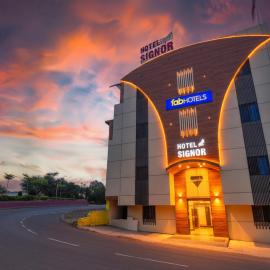Fabhotel Prime Signor - Airport