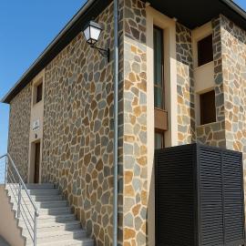 Albergue Pundak Valle del Jerte، فندق في كابيزويلا ديل فالي