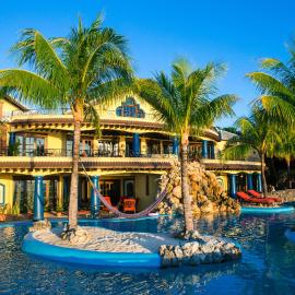Caribe Tesoro, hotel u gradu West Bay