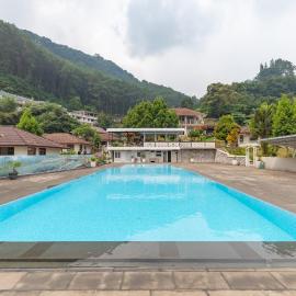 RedDoorz at Cisarua Puncak Bogor، فندق في Sampal 2