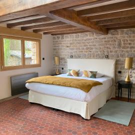 Logis hôtel & restaurant - Auberge de l'Abbaye, hotel Signy-lʼAbbaye városában