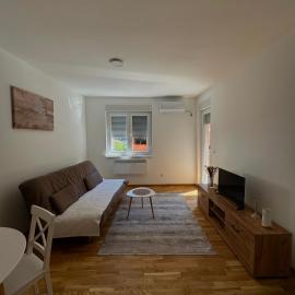 Casa 20 Cozy New Apartment in Central Zvornik Near Border and Airports