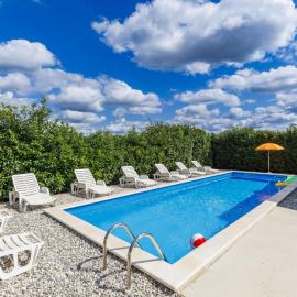 Holiday Home Jurican by Interhome