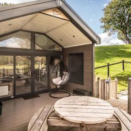 Hillside Lodge