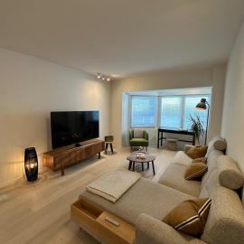 Bright and spacious duplex apartment by the sea - De Panne, viešbutis De Panėje