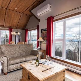 Condo 120H, Riverfront Views, Terrace & BBQ