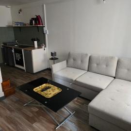 duplex centre ville โรงแรมในพริวาส