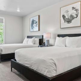 Luxury Black Rock Resort Suite Unit B – hotel w mieście Heber City
