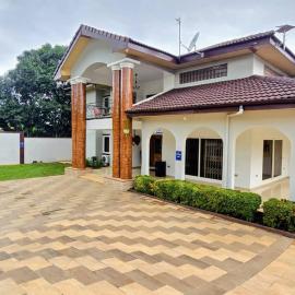 Ashanti Heritage Lodge, hotelli kohteessa Kumasi