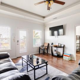 Welcome To Sarenity a 3Bd 2Bth that's Pet Friendly