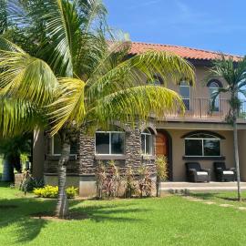 Casa Inge - Golf Front Villa Near the Beach at Gran Pacifica Resort: San Diego'da bir otel