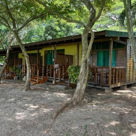 La Ensenada Lodge, хотел в Abangaritos