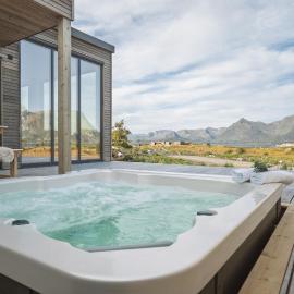 Stunning Lofoten Lodge with views and jacuzzi