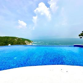 Bungalow frente a la playa estrene alberca nueva con increíble vista infinita al mar, 8 hermosas playas cercanas, terraza con cama de playa, espectacular vista al inmenso océano pacífico, 2 kayack disponibles, nómadas digitales Starlink WiFi 224 mbps, hotel en Puerto Ángel