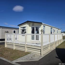 Spacious Modern Seaside Caravan, hotel in Lossiemouth
