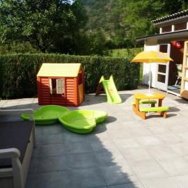 Holiday home with 2 bedrooms, hotel in Visperterminen