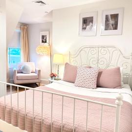 2BR Unit near Brown & RISD with Free Parking, Full Kitchen