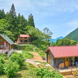 ペルセウス座流星群の体験 Villa Dottaru 土樽の自然に囲まれた大人の秘密基地, hotel in Yuzawa