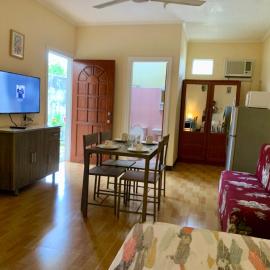 Treetops Studios Valencia, Dumaguete, ξενοδοχείο σε Valencia