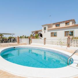 Villa Maria with private pool in quiet location