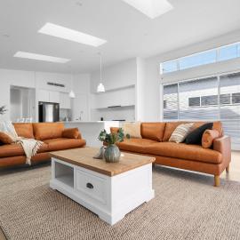 Stunning Seymour - 3 Bed 2 Bath - Amazing Location