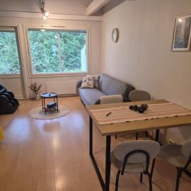 Rivitalo kylpylän lähellä, hotel in Kilvakkala