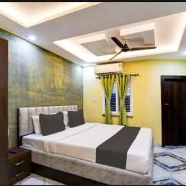 The Crown Inn Madhyamgram, хотел в kolkata