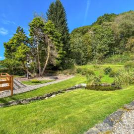 Hazel - Apartment, hotell i Aberfoyle