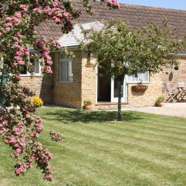 Acorn Cottage - Ukc1812, Hotel in South Perrott