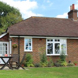 Castle House Cottage, hotel in Horton