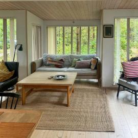Forest House Near Bakka Harbor And Kadeau, hotel a Vester Sømarken