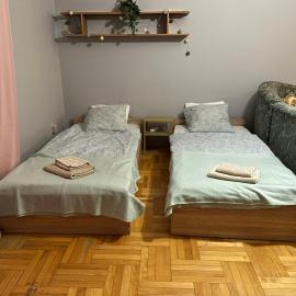 Pokoje do wynajęcia - Podwisłocze 8a, hotel in Rzeszów