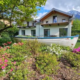 I LAGHEE casette BREVA e TIVANO Lakeside Garden Bike&Boat&Scooter Lake Como, hotel sa Colico