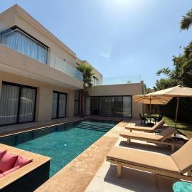 Modern Villa Selma