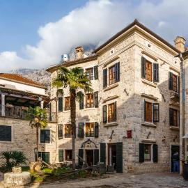 Hotel Monte Cristo, hotel i Kotor