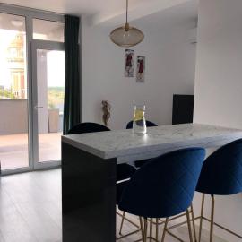 Luxury Lavender Gorgeous Terrace Free UNDG Parking