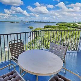 Lovers Key Resort 702