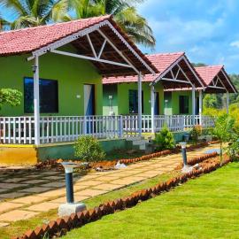 Dandeli Green Adventure Resort، فندق في دانديلي