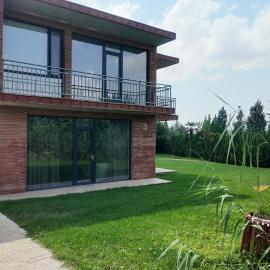 Kachreti Ambassadori Golf Resort, 16 Villa, hotelli kohteessa Kachretʼi