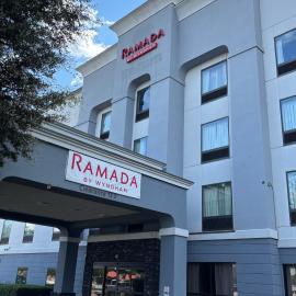 Ramada by Wyndham Burkburnett - Wichita Falls, khách sạn ở Burkburnett