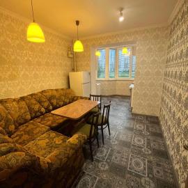 Апартаменты у моря 60м2, hotel in Kryzhanivka